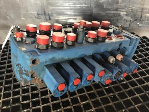 Liebherr Blocco valvole